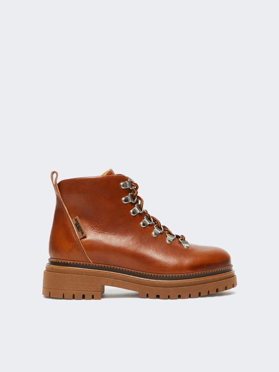 leather hiking boots - honey