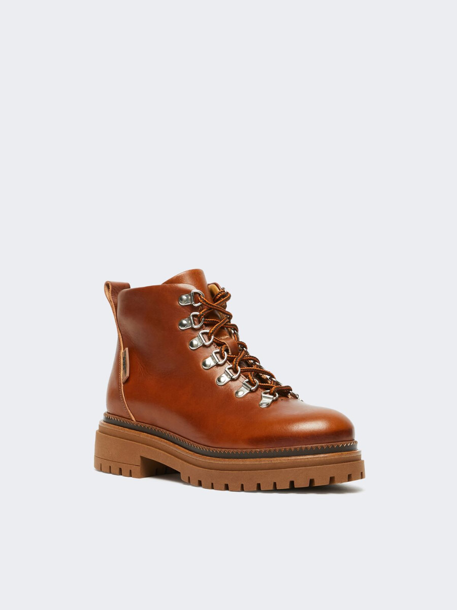 leather hiking boots - honey